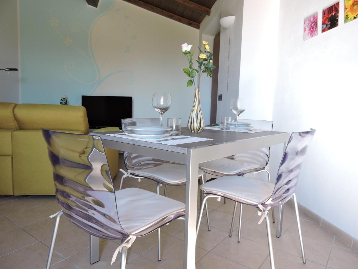 La Casa Di Marco E Lorella Fratta Todina Exterior foto